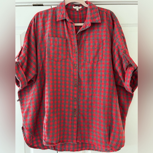Easel Gray and Red Flannel Top - Picture 5 of 8